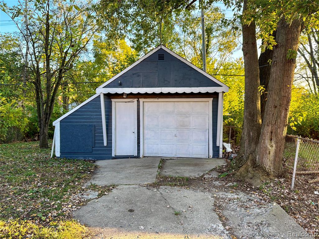 15430 Mapleridge Street, Detroit, MI 48205 — Photo 29