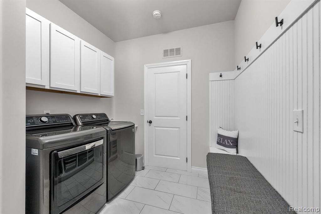3173 Roma Court, Wixom, MI 48393 — Photo 13