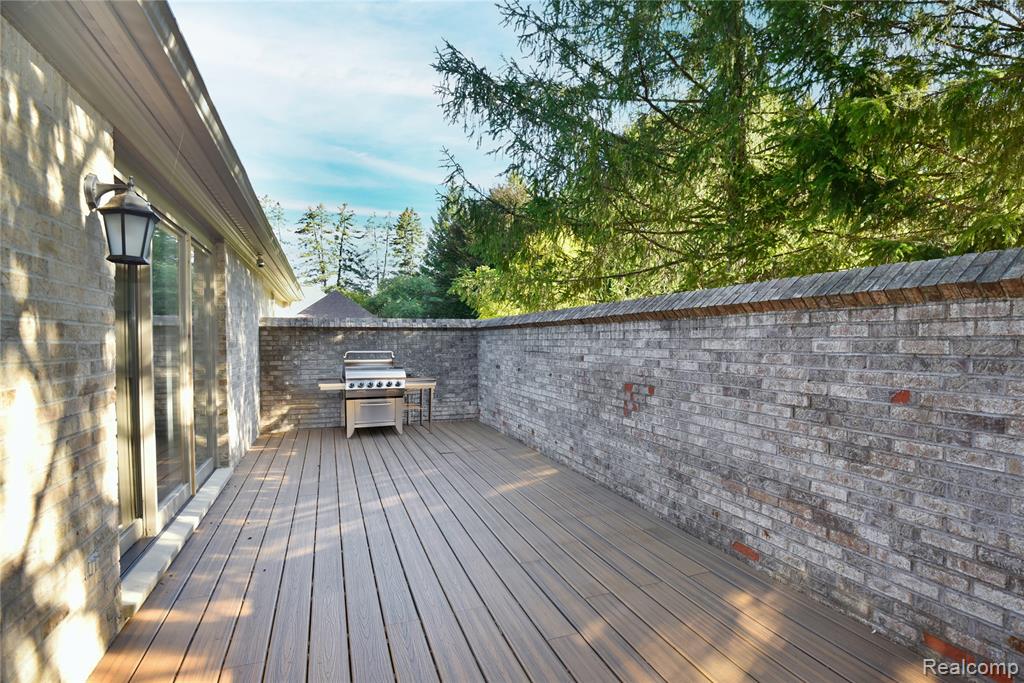 32175 Spruce Lane, Beverly Hills, MI 48025 — Photo 38