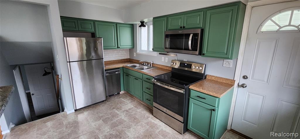 6916 Arcola Street, Garden City, MI — Photo 13