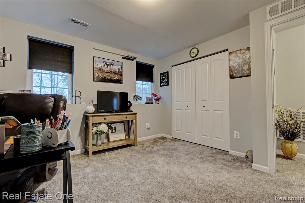 4316 Pebble Creek Boulevard, Grand Blanc, MI 48439 — Photo 41