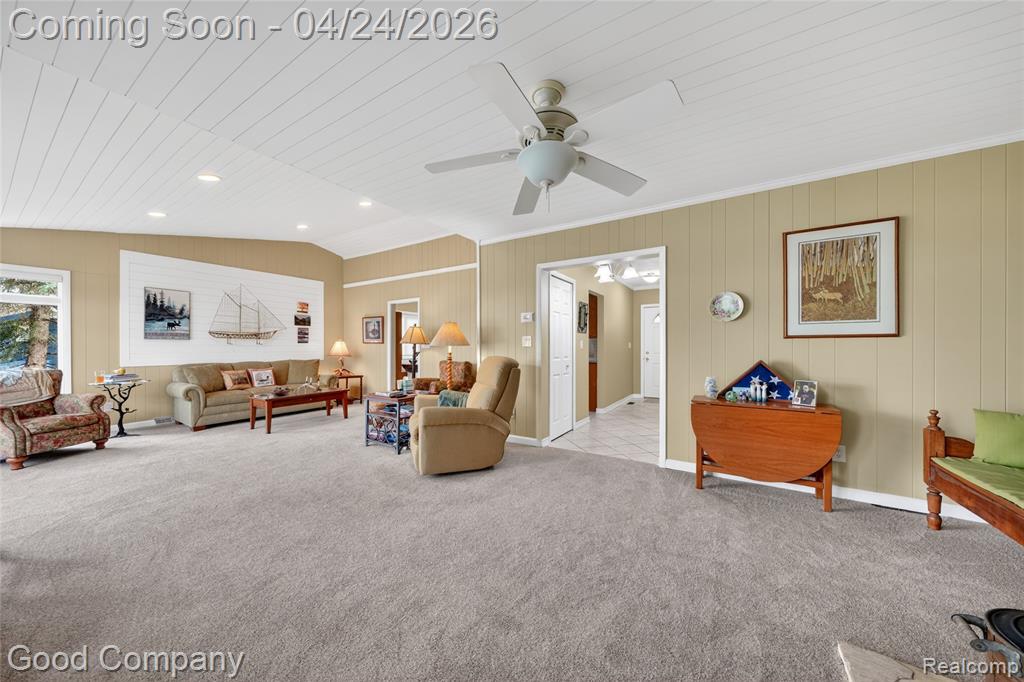 3463 Coseyburn Road, Waterford, MI 48329 — Photo 10
