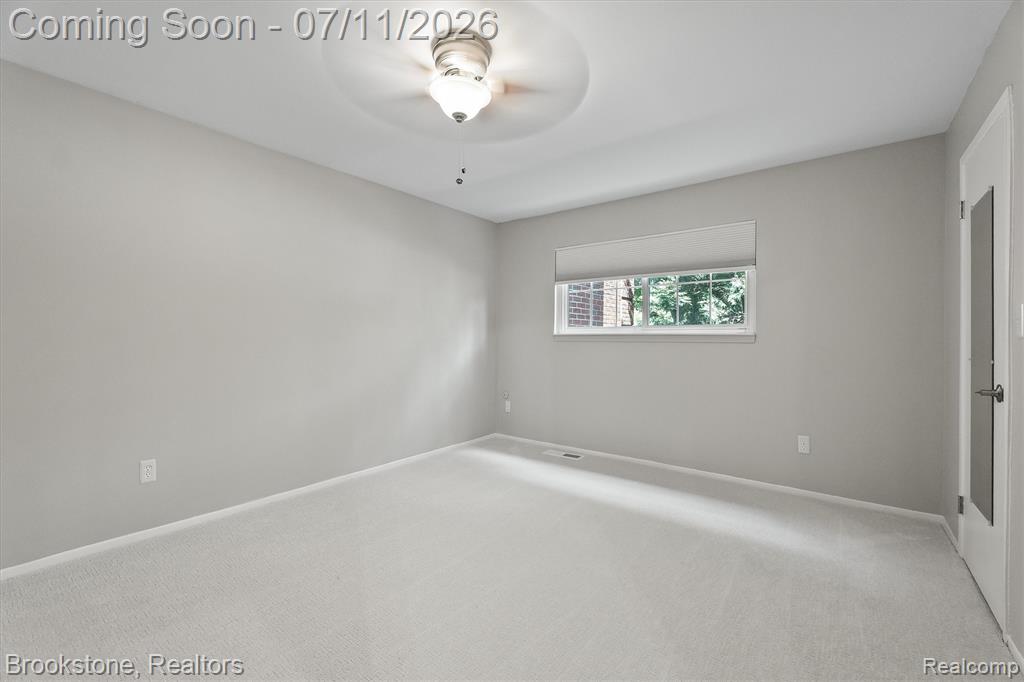 775 E Fox Hills Drive, Bloomfield Hills, MI 48304 — Photo 19
