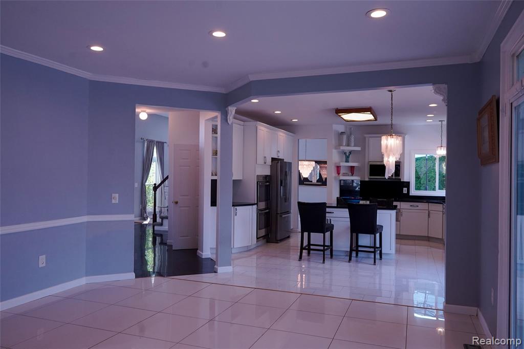 7240 Aaronway Drive, West Bloomfield, MI 48324 — Photo 10