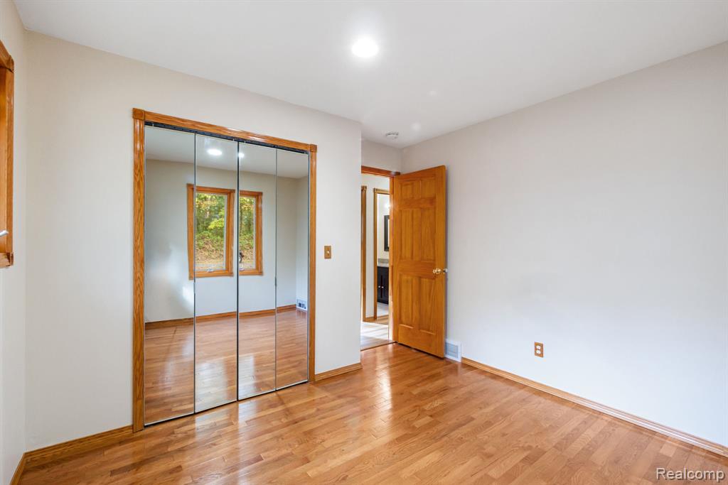 4535 Central Avenue, Clarkston, MI — Photo 32