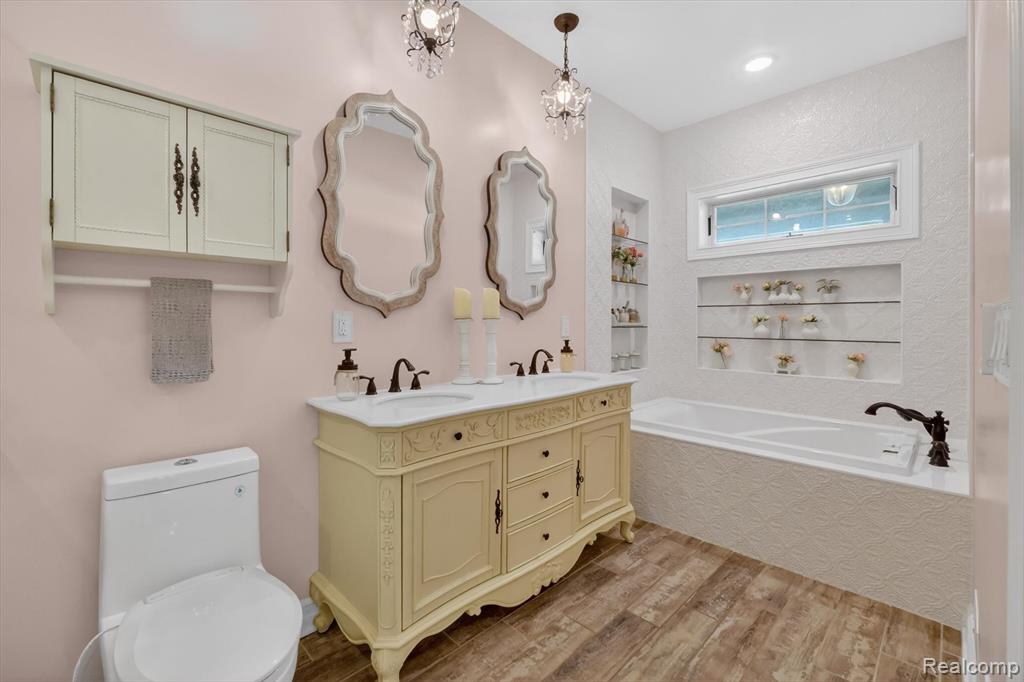2168 Wiggins Road, Fenton, MI 48430 — Photo 20
