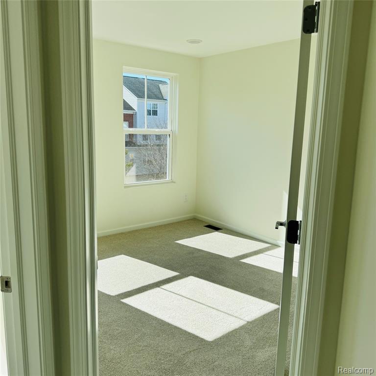 42822 Atwood Avenue, Novi, MI — Photo 38