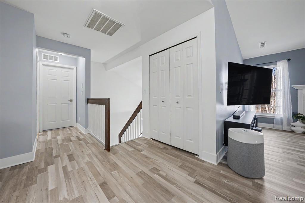 56075 Chesapeake Circle, 242, Utica, MI 48316 — Photo 4