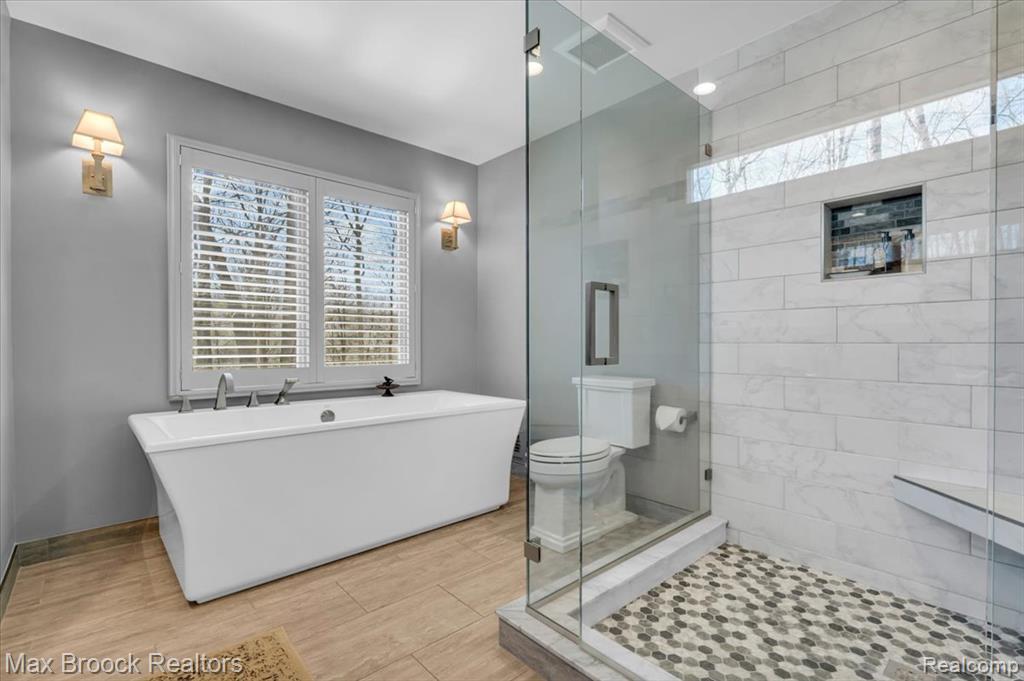 5970 Lynne Hollow Drive, Commerce Twp, MI 48382 — Photo 29