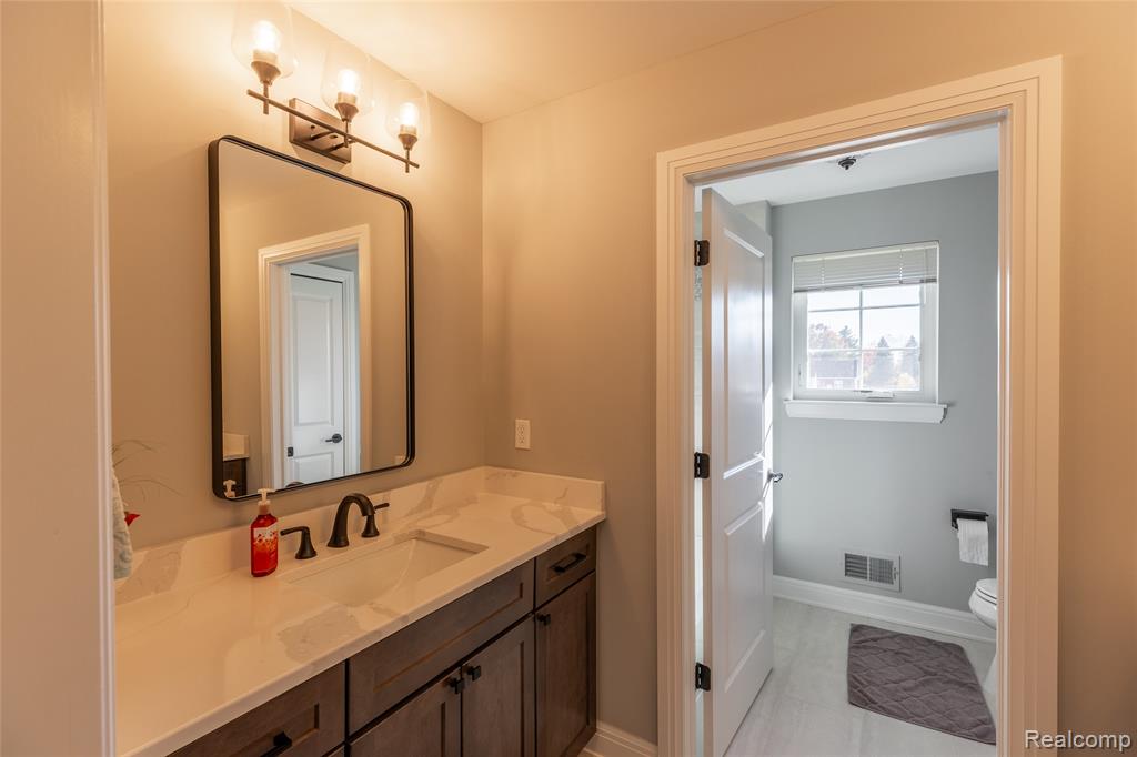 5092 Westminster Avenue, Troy, MI 48085 — Photo 38