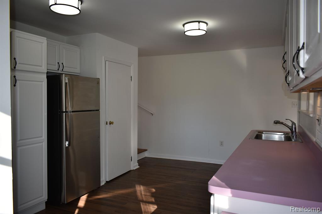 460 N EVANSDALE Drive, Bloomfield Hills, MI 48304 — Photo 14