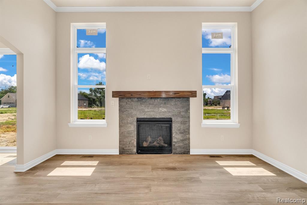 4118 Spring Meadows Drive, Sterling Heights, MI 48314 — Photo 11