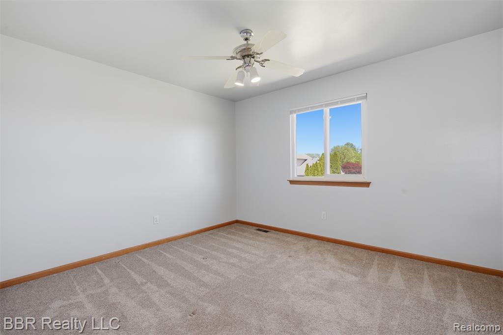 24883 Curtis Drive, Flat Rock, MI 48134 — Photo 30