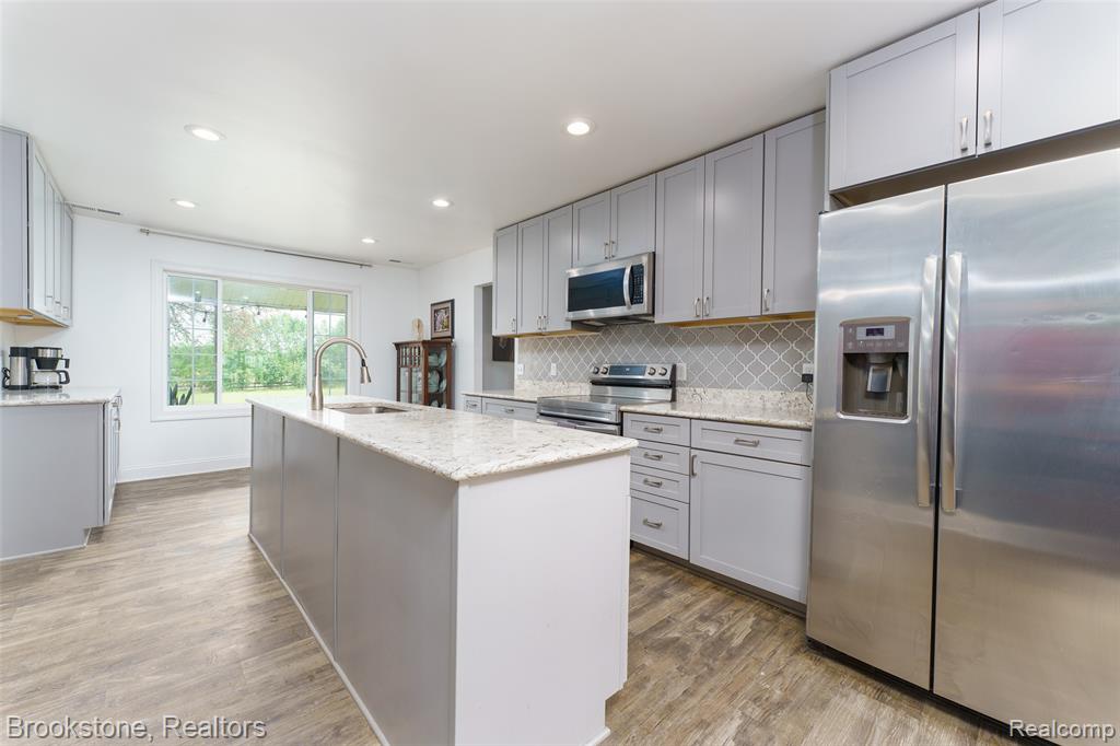 6245 Ray Road, Swartz Creek, MI 48473 — Photo 5