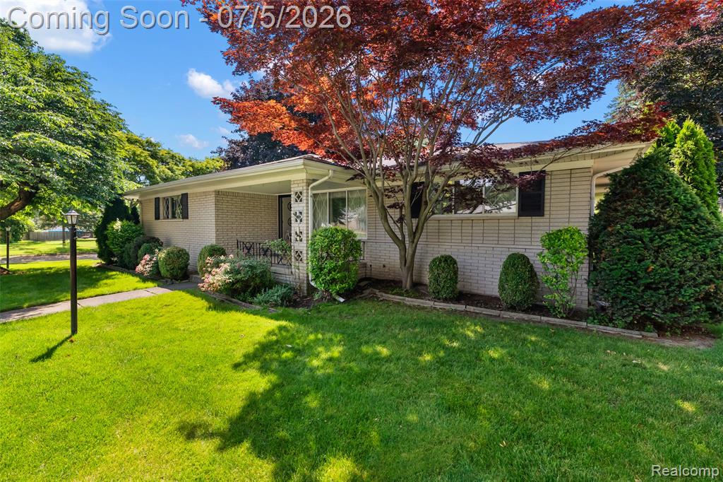 17048 Harbor Hill Drive, Clinton Twp, MI 48035