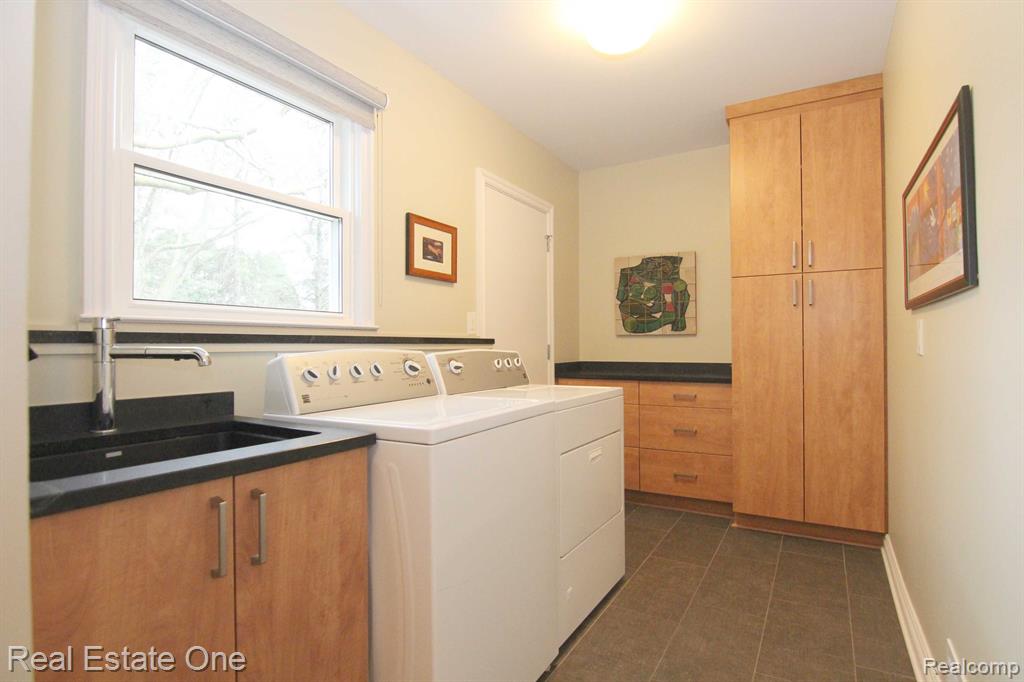 6749 ALDERLEY Way, West Bloomfield, MI — Photo 23