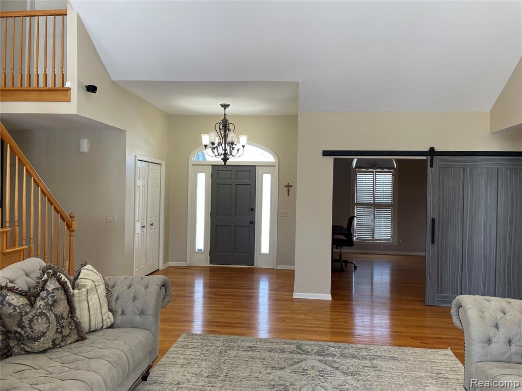 4765 Woodbine Circle S, West Bloomfield, MI 48323 — Photo 11