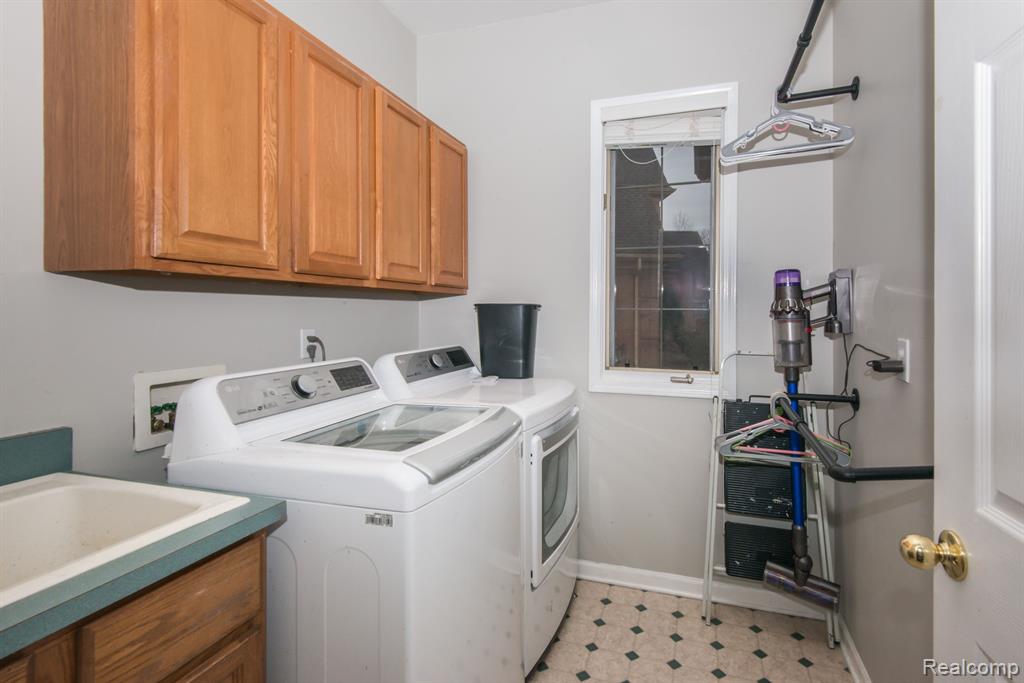 46009 WINDRIDGE Lane, Canton, MI 48188 — Photo 30