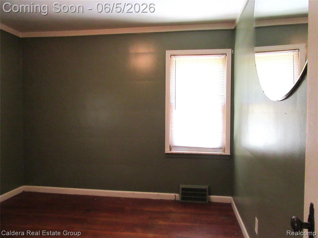 15556 Veronica Avenue, Eastpointe, MI 48021 — Photo 27