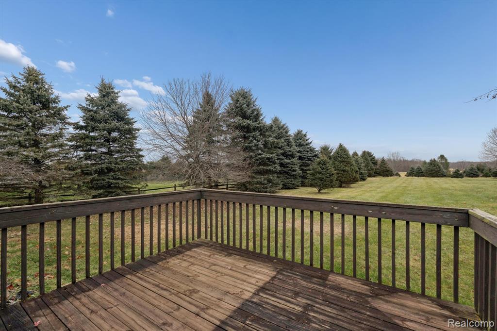 7183 Miller Lane, Grand Blanc, MI 48439 — Photo 35