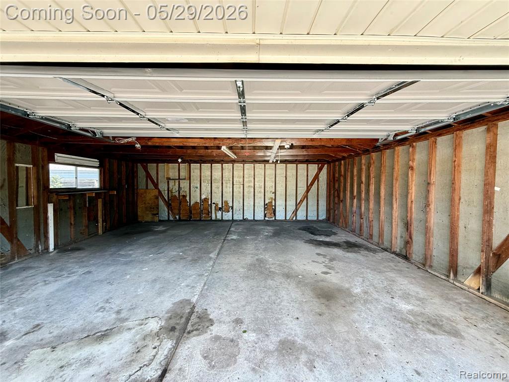 23400 Seneca Street, Oak Park, MI 48237 — Photo 64