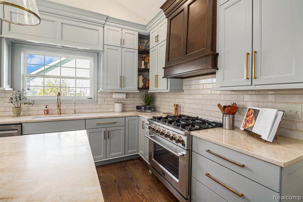 9203 Pine Walk Pass, Linden, MI, 48451