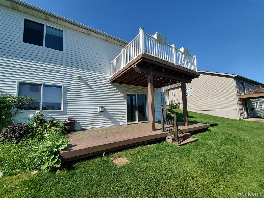 7281 Hawthorne Circle, Goodrich Vlg, MI — Photo 34