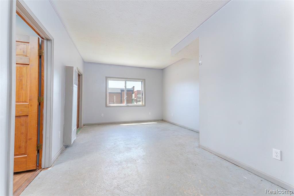 204 E Grand River Avenue, Fowlerville, MI 48836 — Photo 9