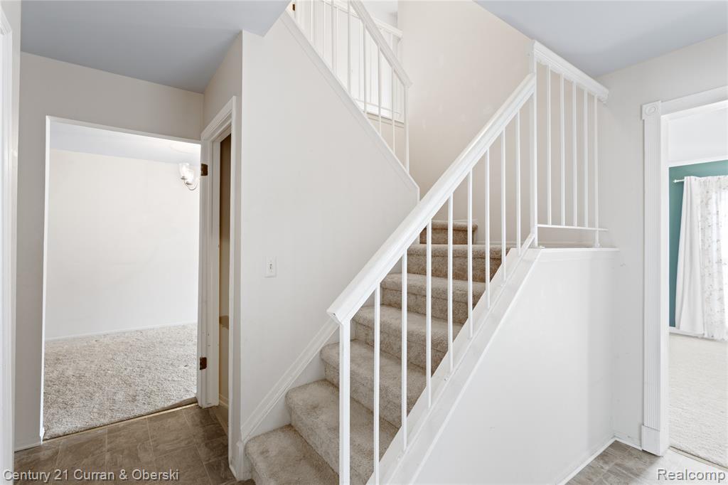 20918 W Glen Haven Circle, Novi, MI 48167 — Photo 17