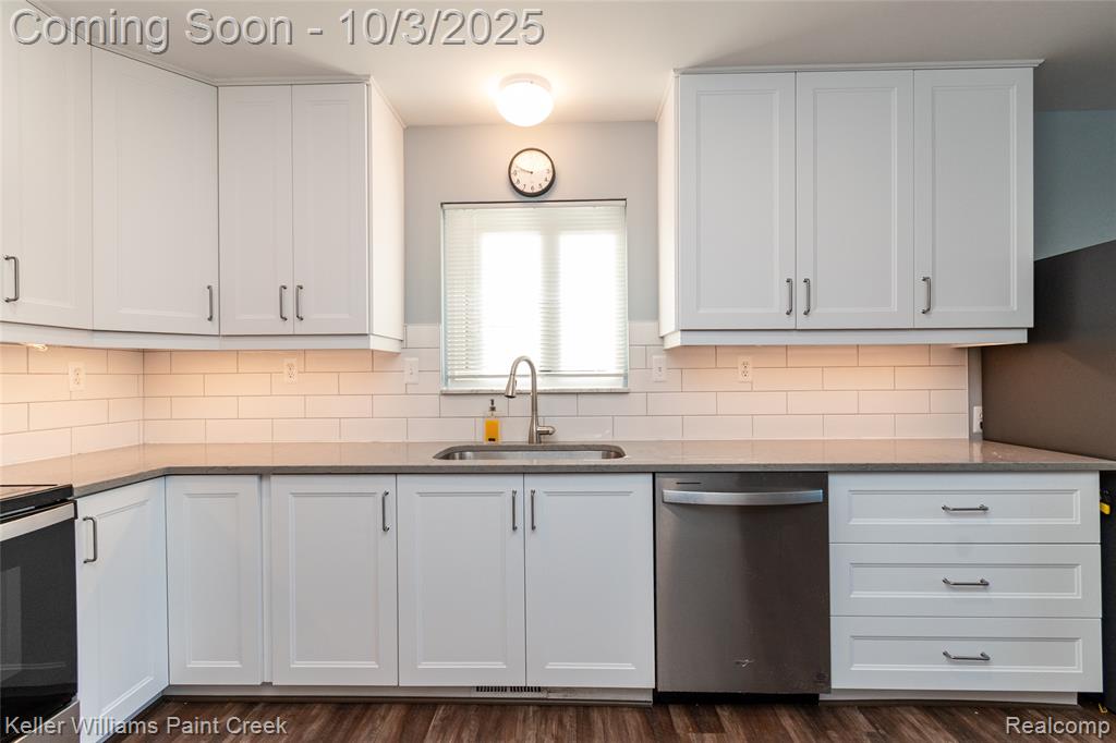 41541 Belvidere Street, Harrison Township, MI — Photo 9