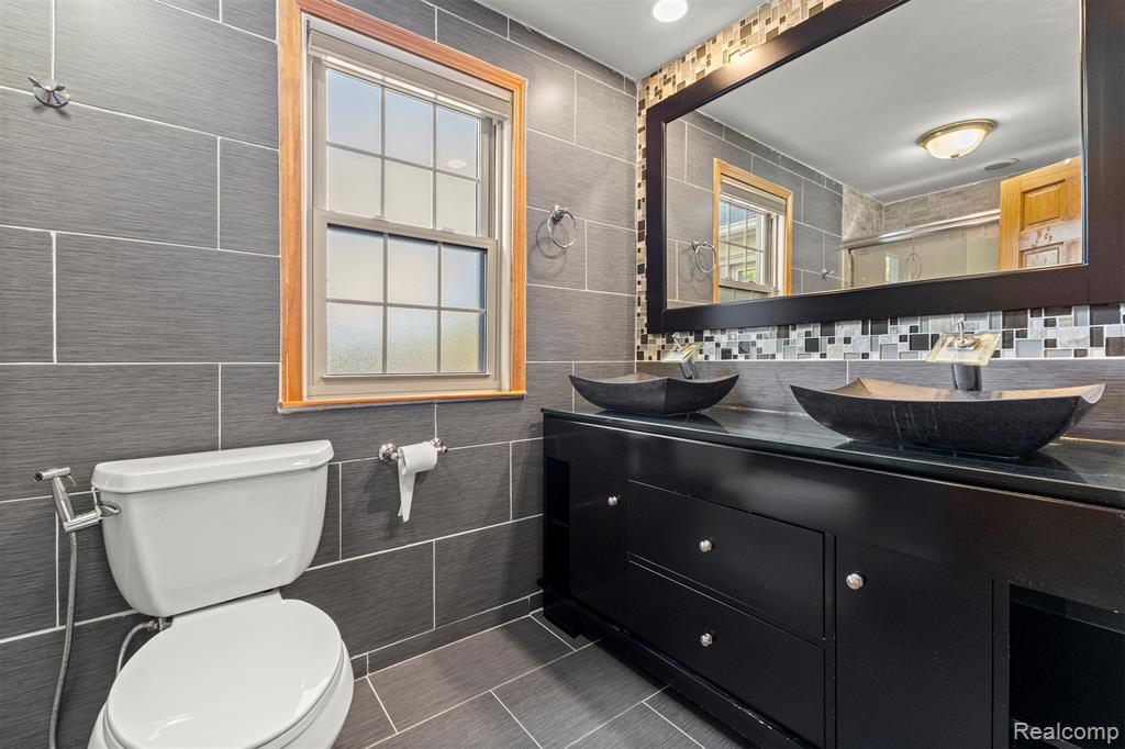 411 S Lafayette Street, Dearborn, MI 48124 — Photo 32