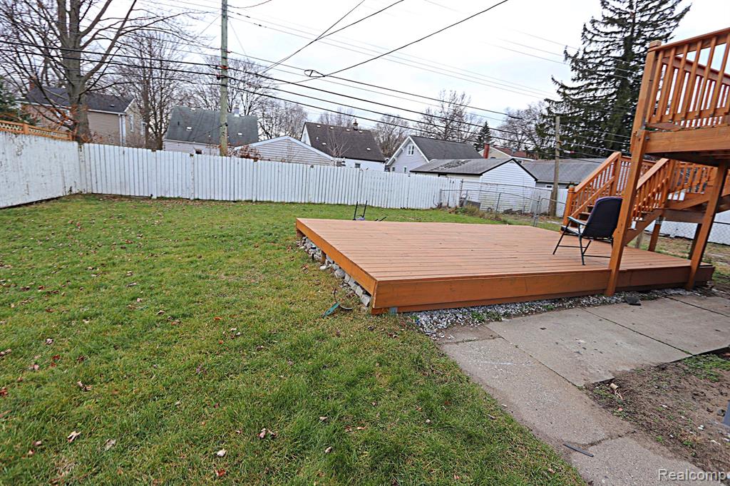 802 E 11 MILE Road, Royal Oak, MI 48067 — Photo 23