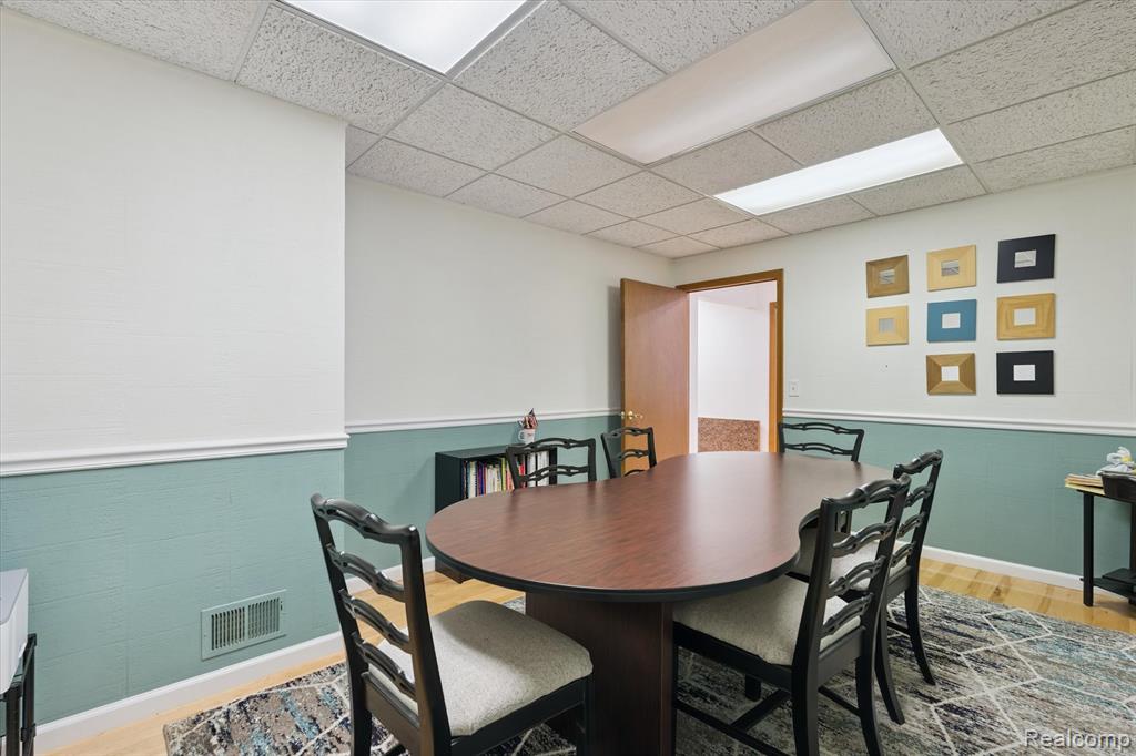 1117 Villa Linde Court, Flint, MI 48532 — Photo 11