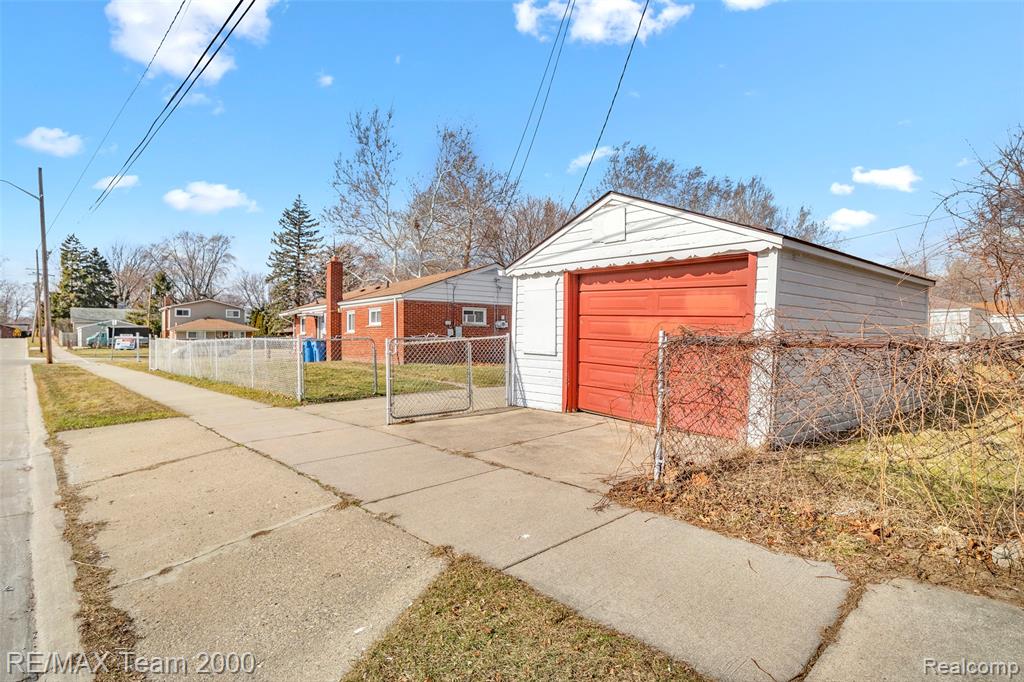 5027 Lincoln Boulevard, Dearborn Heights, MI 48125 — Photo 30