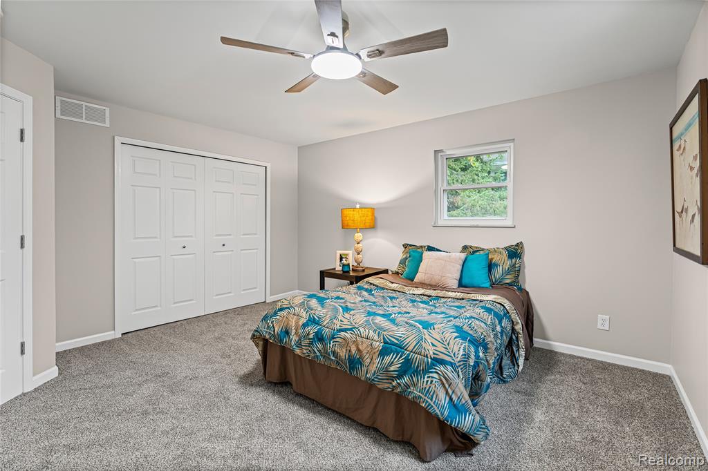 11476 Delmar Drive, Fenton, MI 48430 — Photo 14