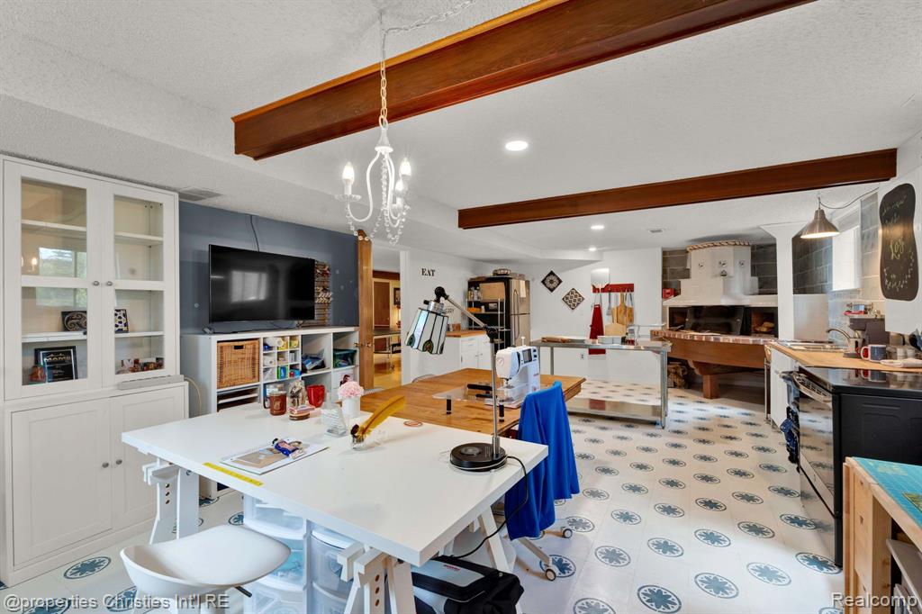 5753 CHERRY CREST Drive, West Bloomfield, MI — Photo 40