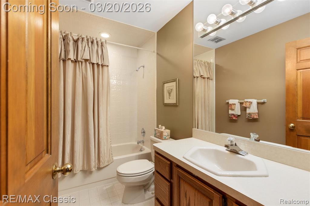 45105 Dunbarton Drive, Novi, MI — Photo 28