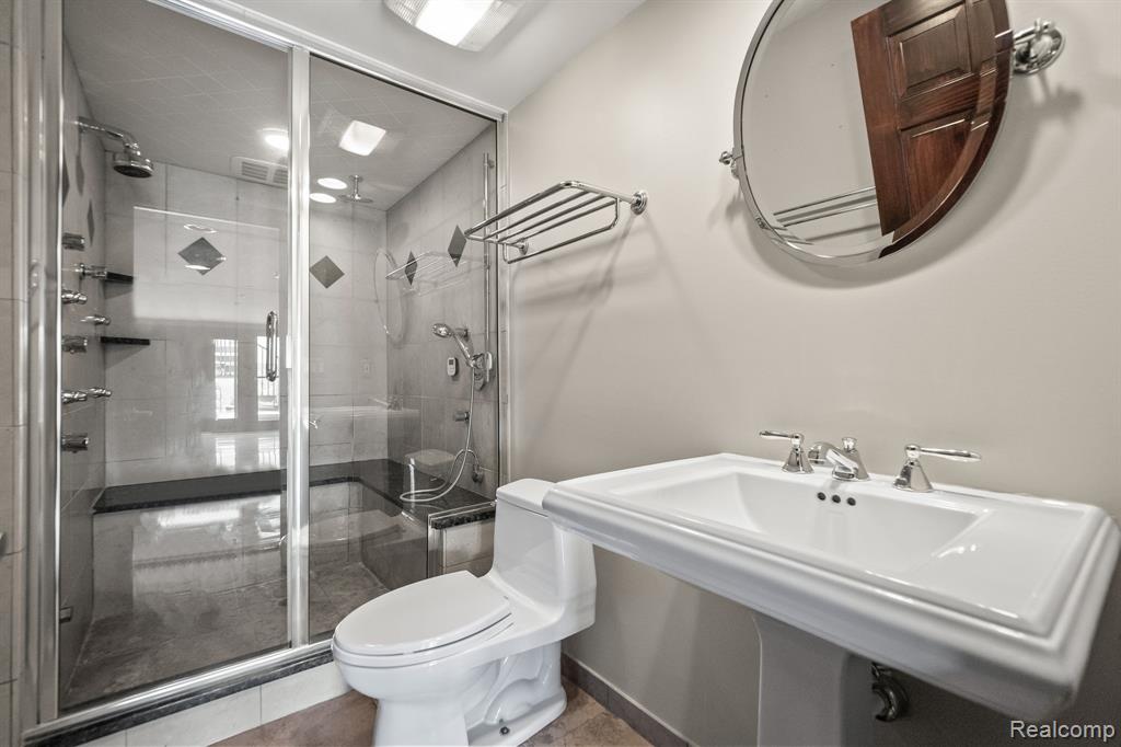 2380 WALNUT LAKE Road, West Bloomfield, MI 48323 — Photo 22