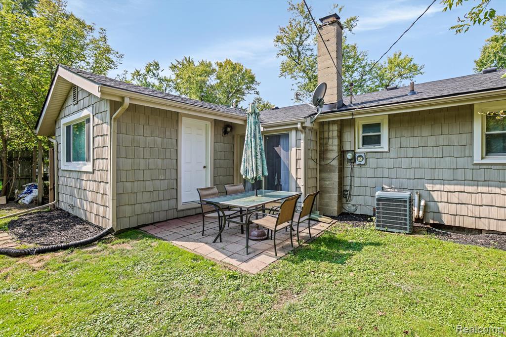 532 Elizabeth Street, Milford, MI 48381 — Photo 29