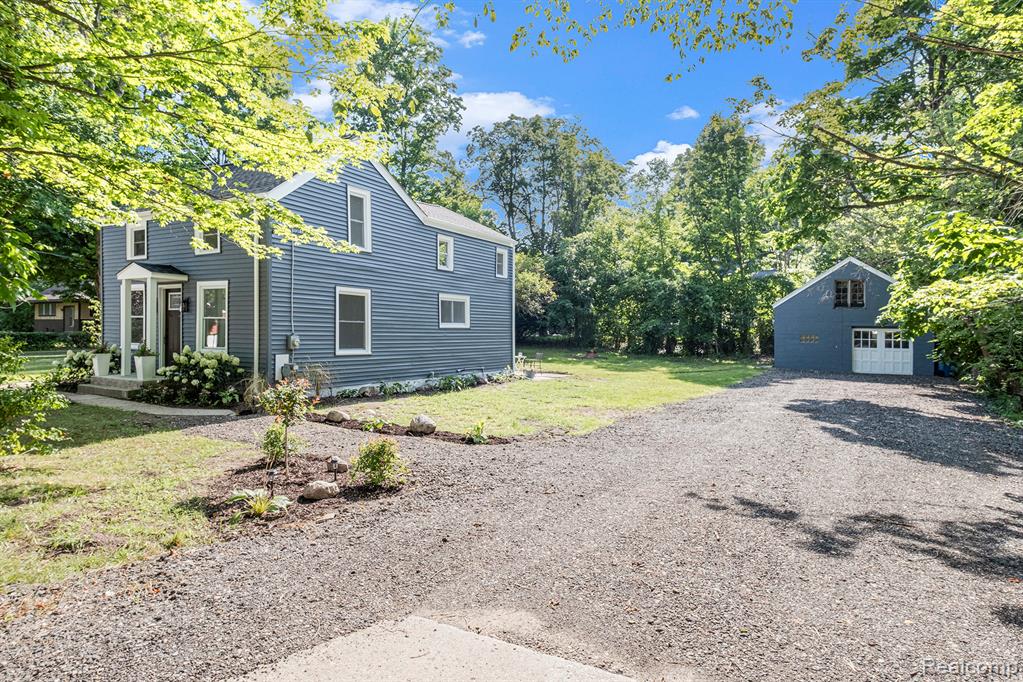 210 Legrande Street, Holly, MI 48442 — Photo 3