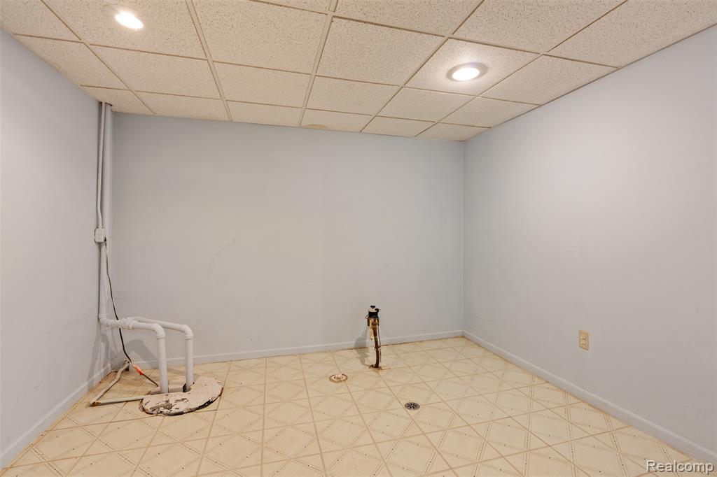 1615 Redbud Drive, Troy, MI 48098 — Photo 44