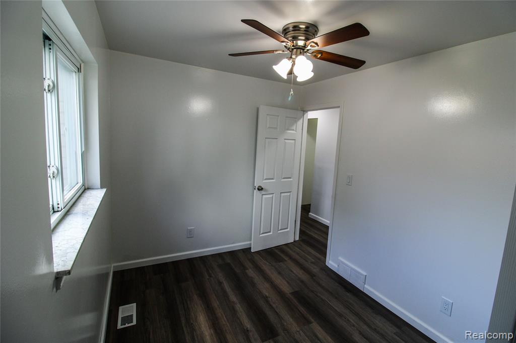 40159 William Drive, Sterling Heights, MI 48313 — Photo 17