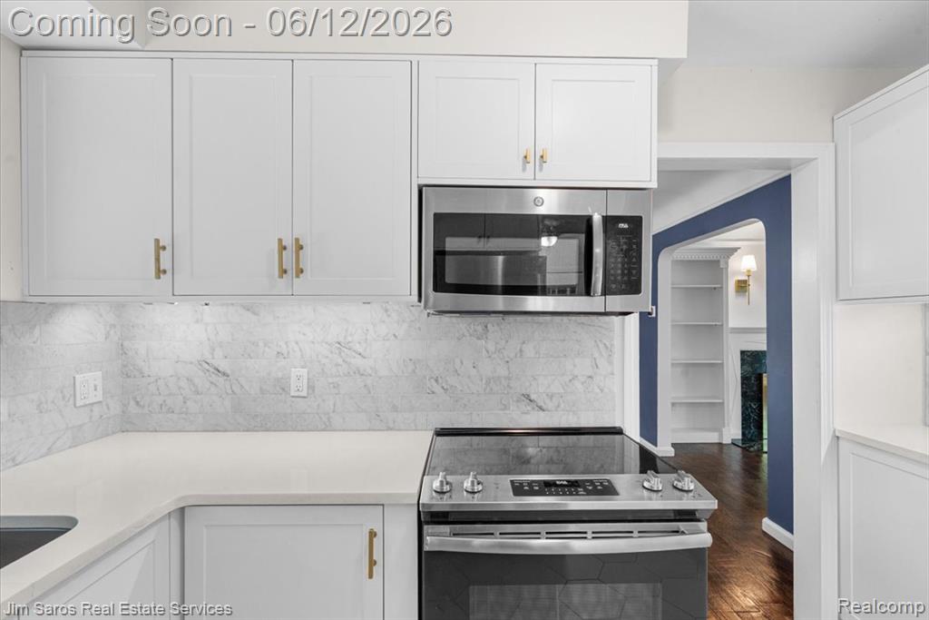451 Moran Road, Grosse Pointe, MI 48236 — Photo 12