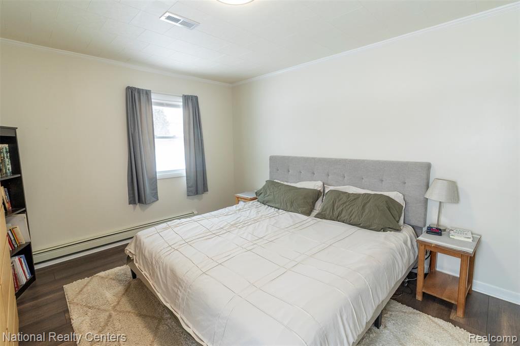 529 N Watkins, Perry, MI 48872 — Photo 16