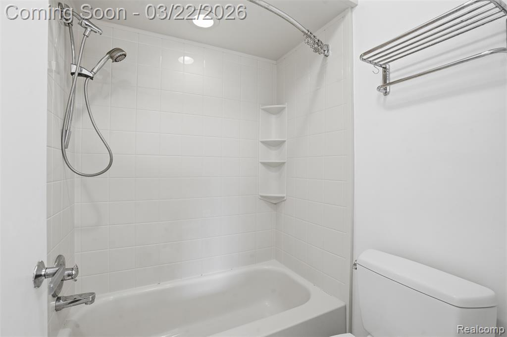4165 Breckenridge Drive, West Bloomfield, MI — Photo 31