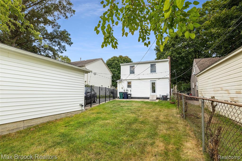 430 N Altadena Avenue, Royal Oak, MI 48067 — Photo 46