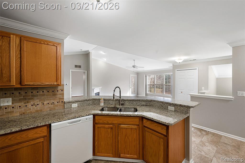 43935 Rushcliffe Drive, Sterling Heights, MI 48313 — Photo 21