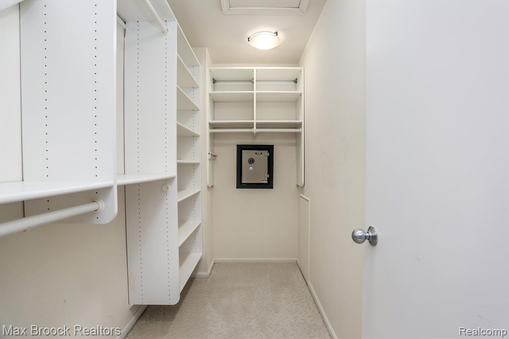 7248 SIMSBURY Drive, West Bloomfield, MI — Photo 35