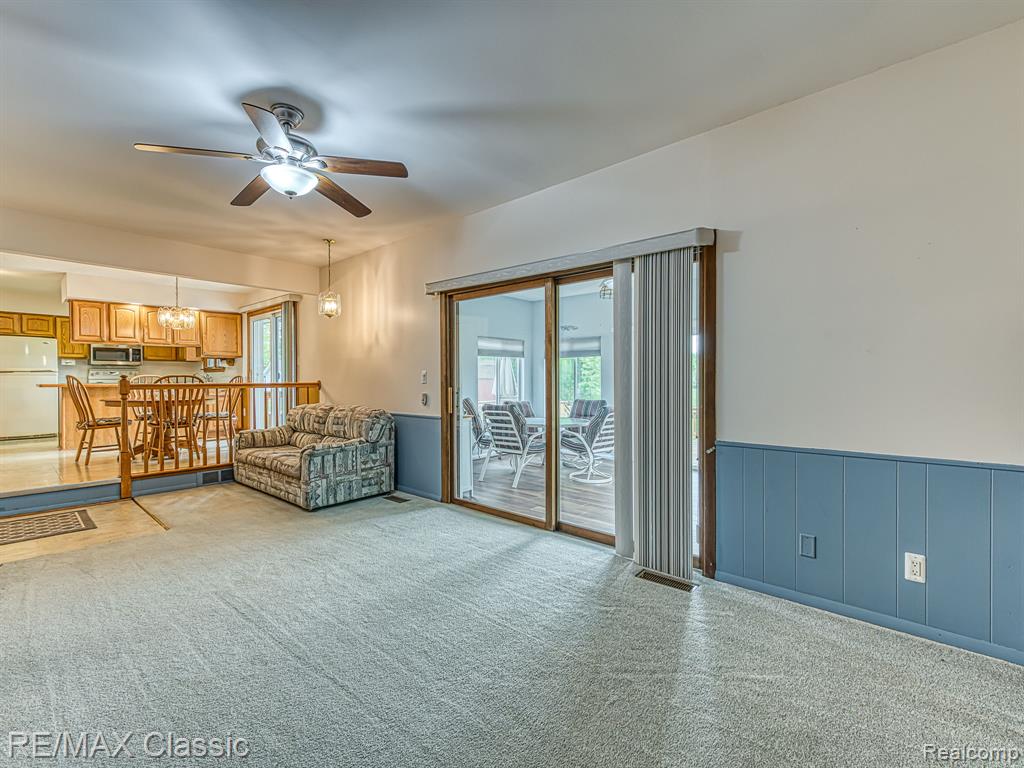 11789 Julia Drive, Whitmore Lake, MI 48189 — Photo 13