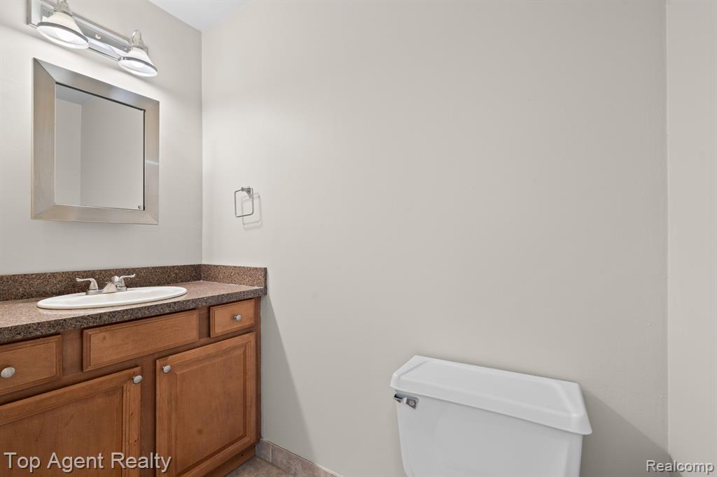 5095 Crooks Road, 1, Royal Oak, MI 48073 — Photo 10